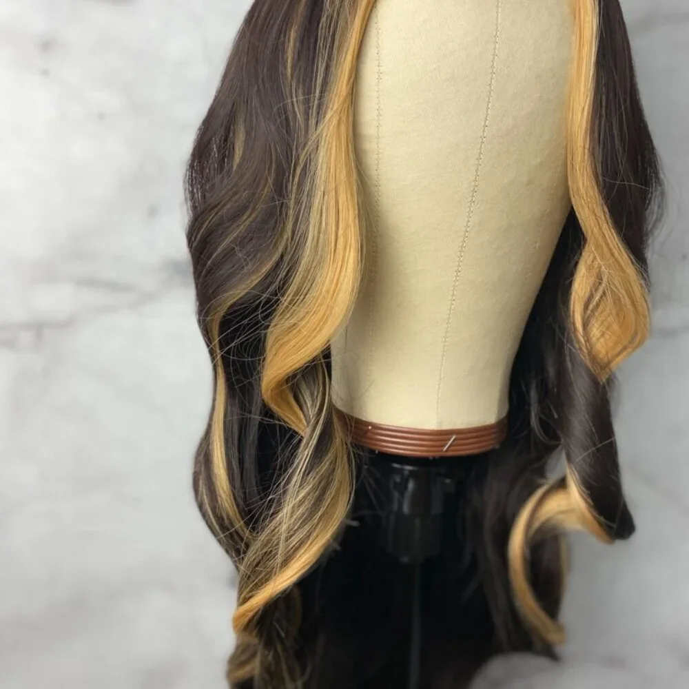 Highlight Blonde Wavy Wig